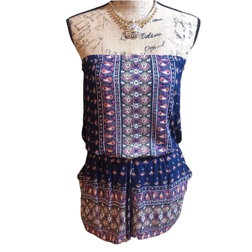 Angie Juniors Jumper. Size Medium.